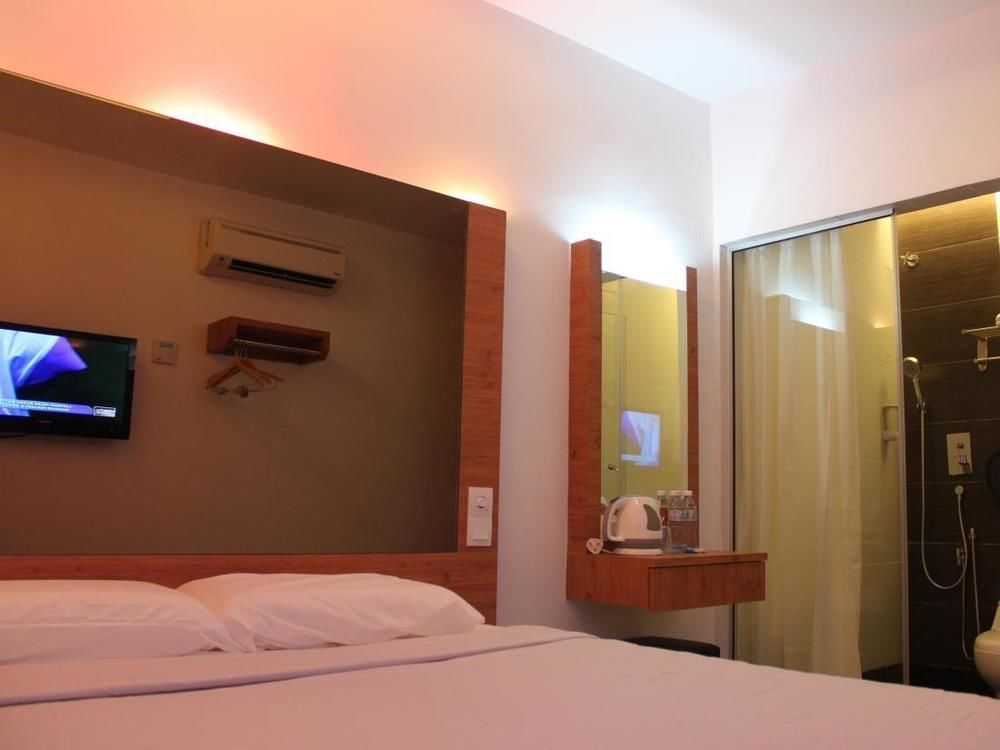 Dream Hotel Klang Buitenkant foto