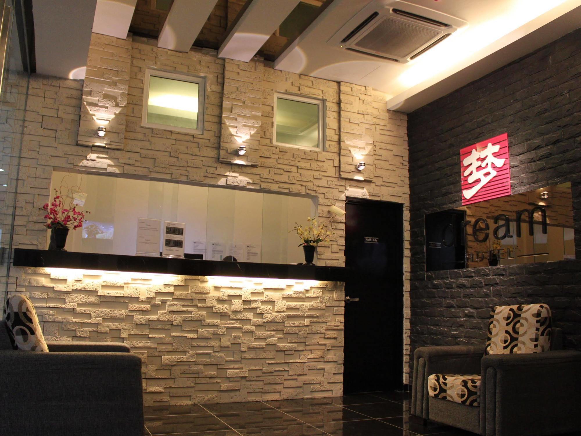Dream Hotel Klang Buitenkant foto